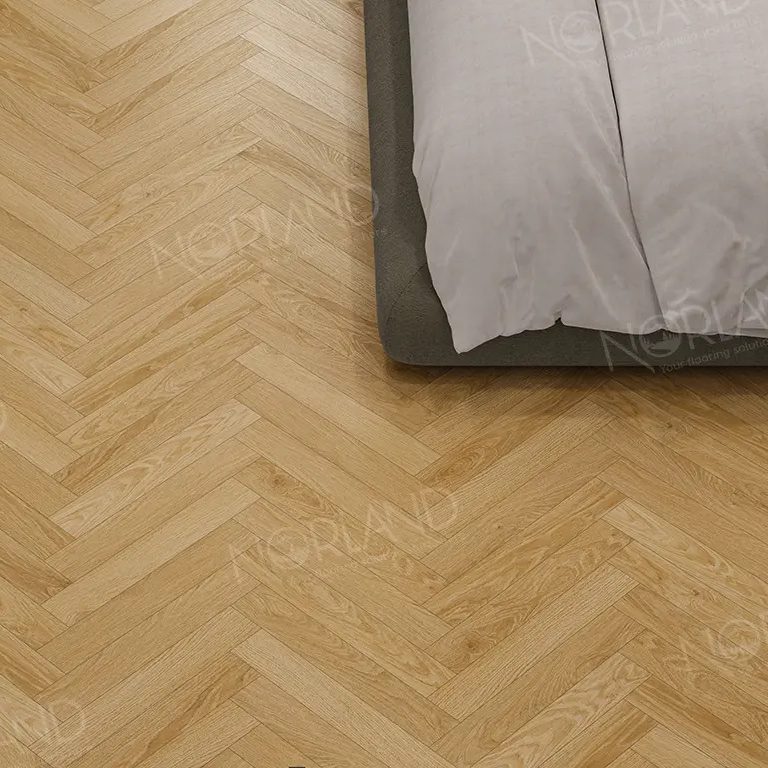 Ламинат Norland Herringbone Elegant LF303-07 "Дуб Тавора" — изображение 2
