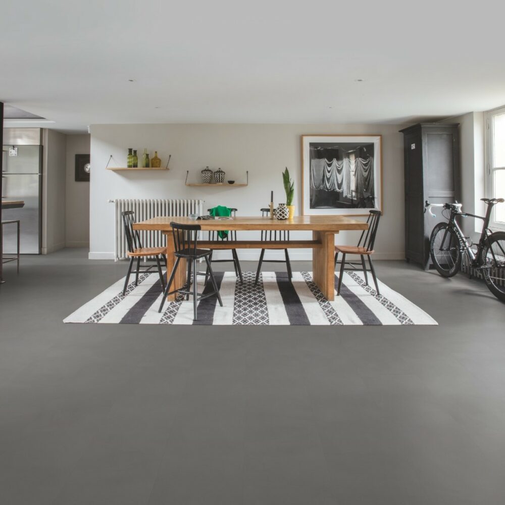 Виниловая плитка Quick Step Ambient Glue Plus AMGP40140 "Шлифованный Бетон Серый" — изображение 3